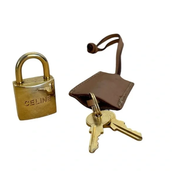 Auth Rare Celine Lock, Clochette and Key Set Cadena EUC Authenticity Guaranteed